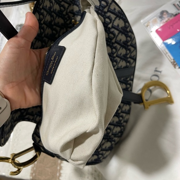 💙🤍Iconic Dior saddle bag-Regular size. - Picture 7 of 13